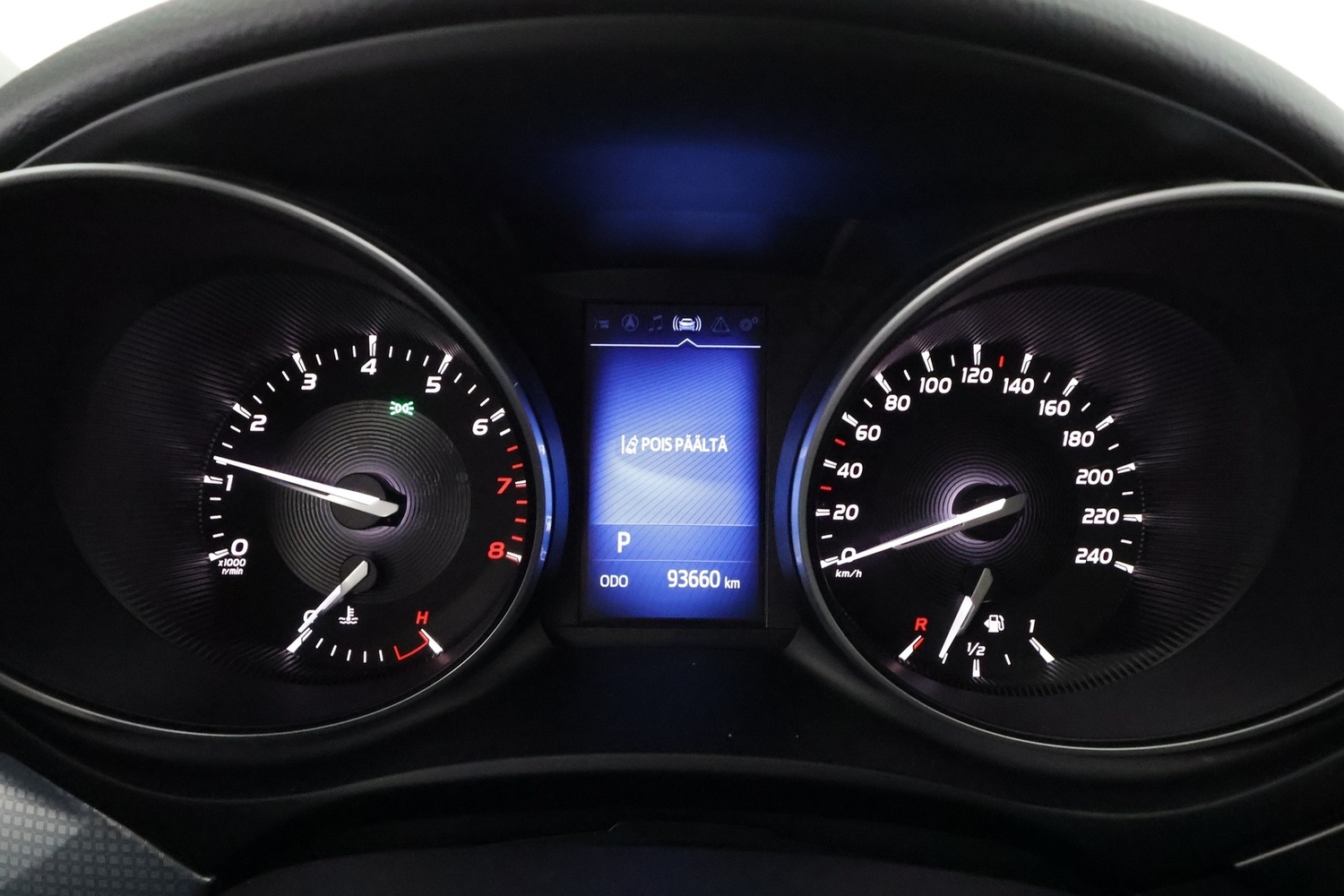 Toyota Avensis vaihtoauto