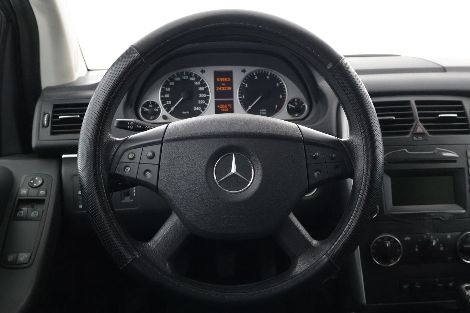 Mercedes-Benz B vaihtoauto