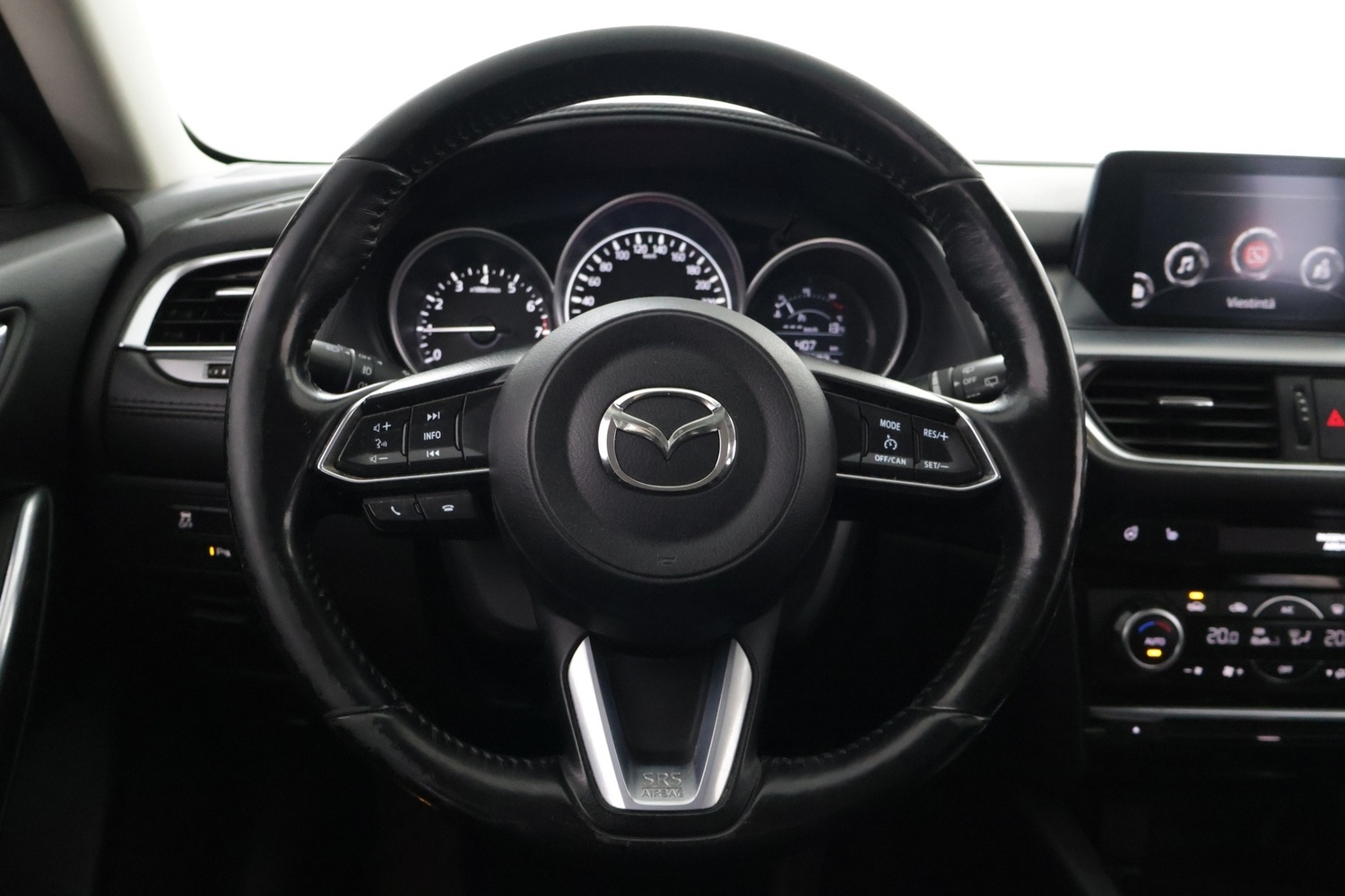 Mazda 6 vaihtoauto