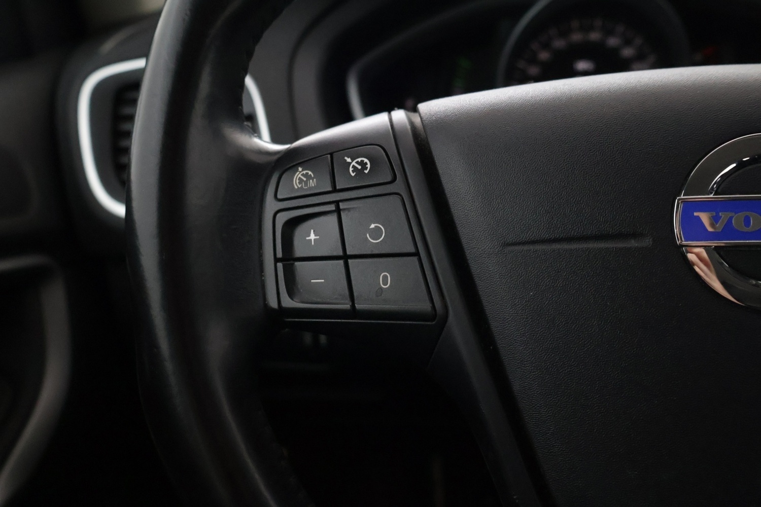 Volvo V40 vaihtoauto