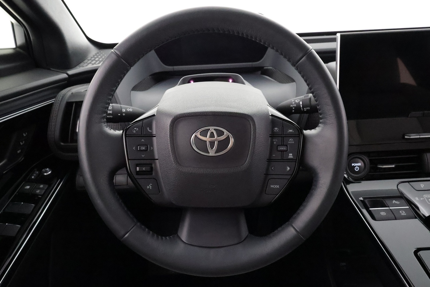 Toyota bZ4X vaihtoauto