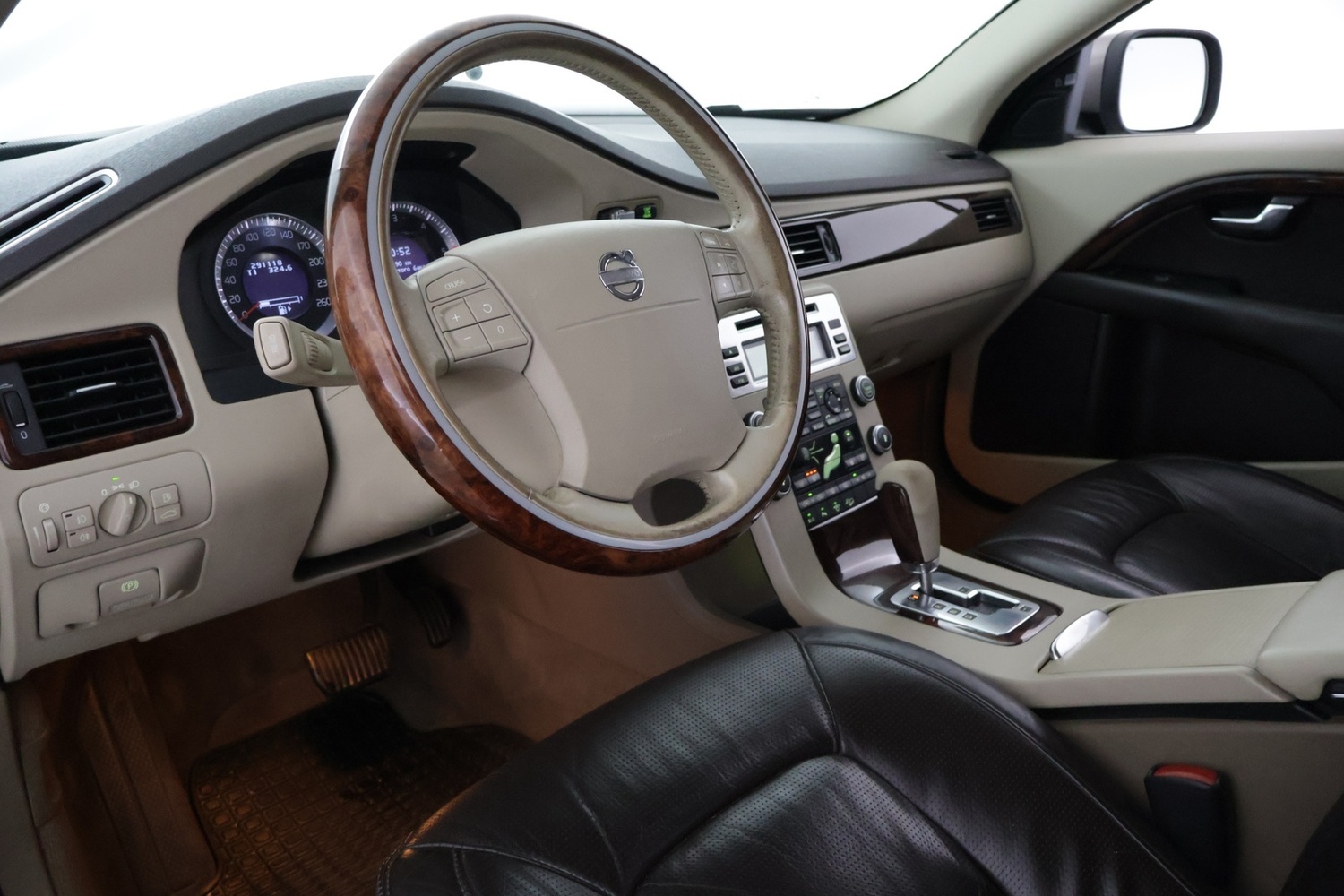 Volvo XC70 vaihtoauto