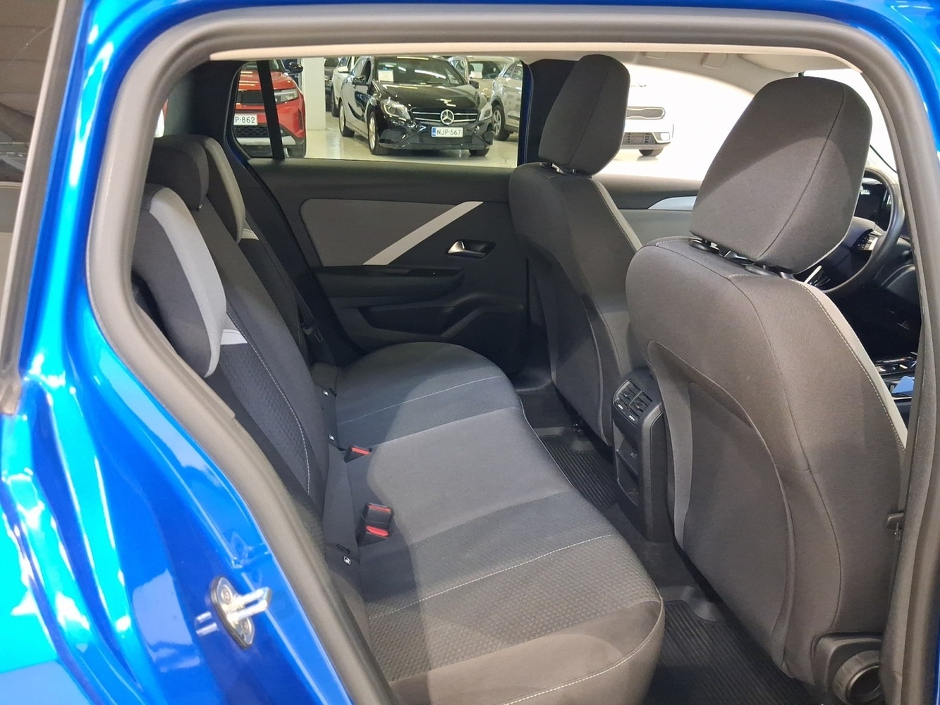 Opel Astra vaihtoauto