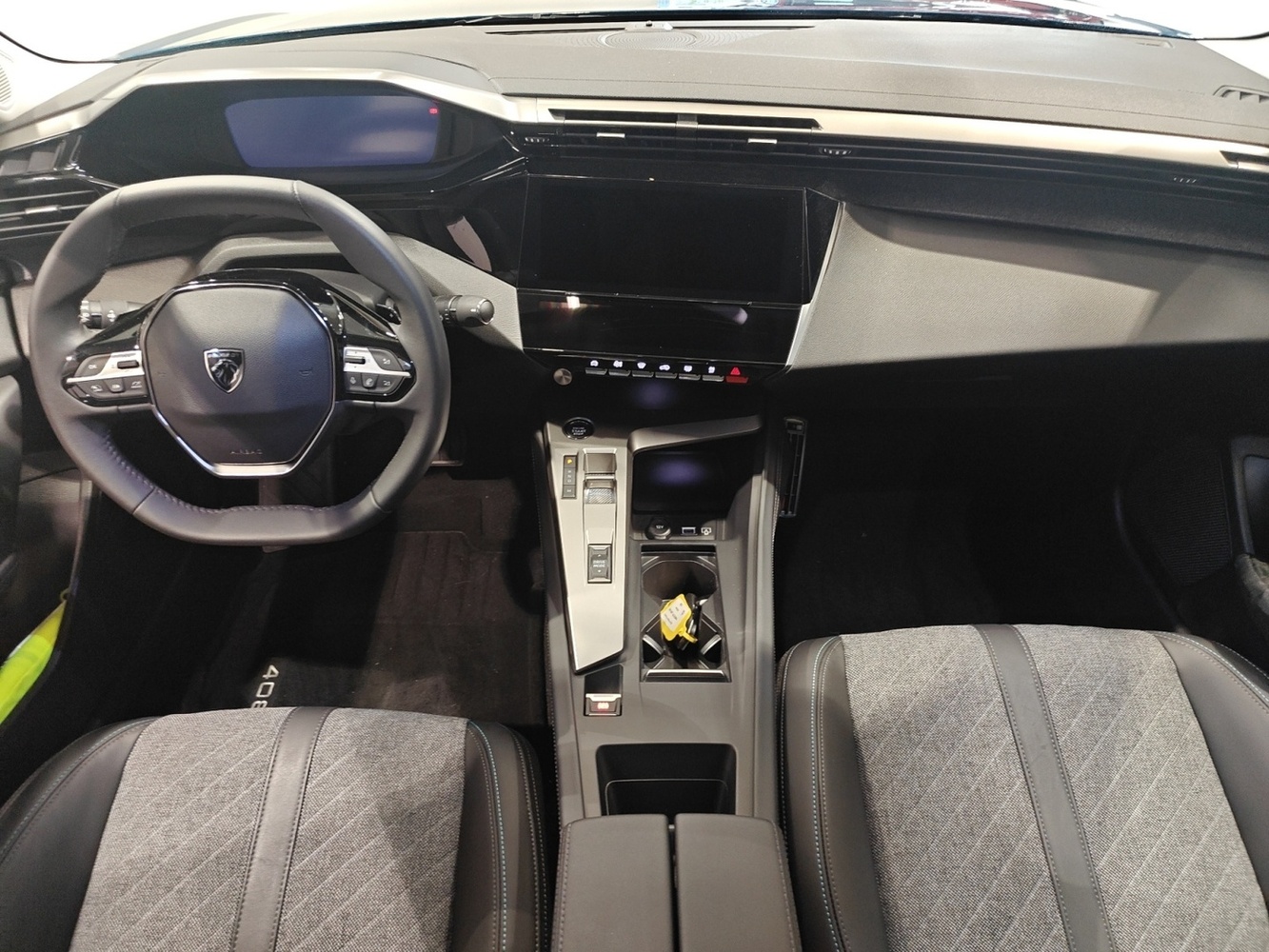Peugeot 408 vaihtoauto