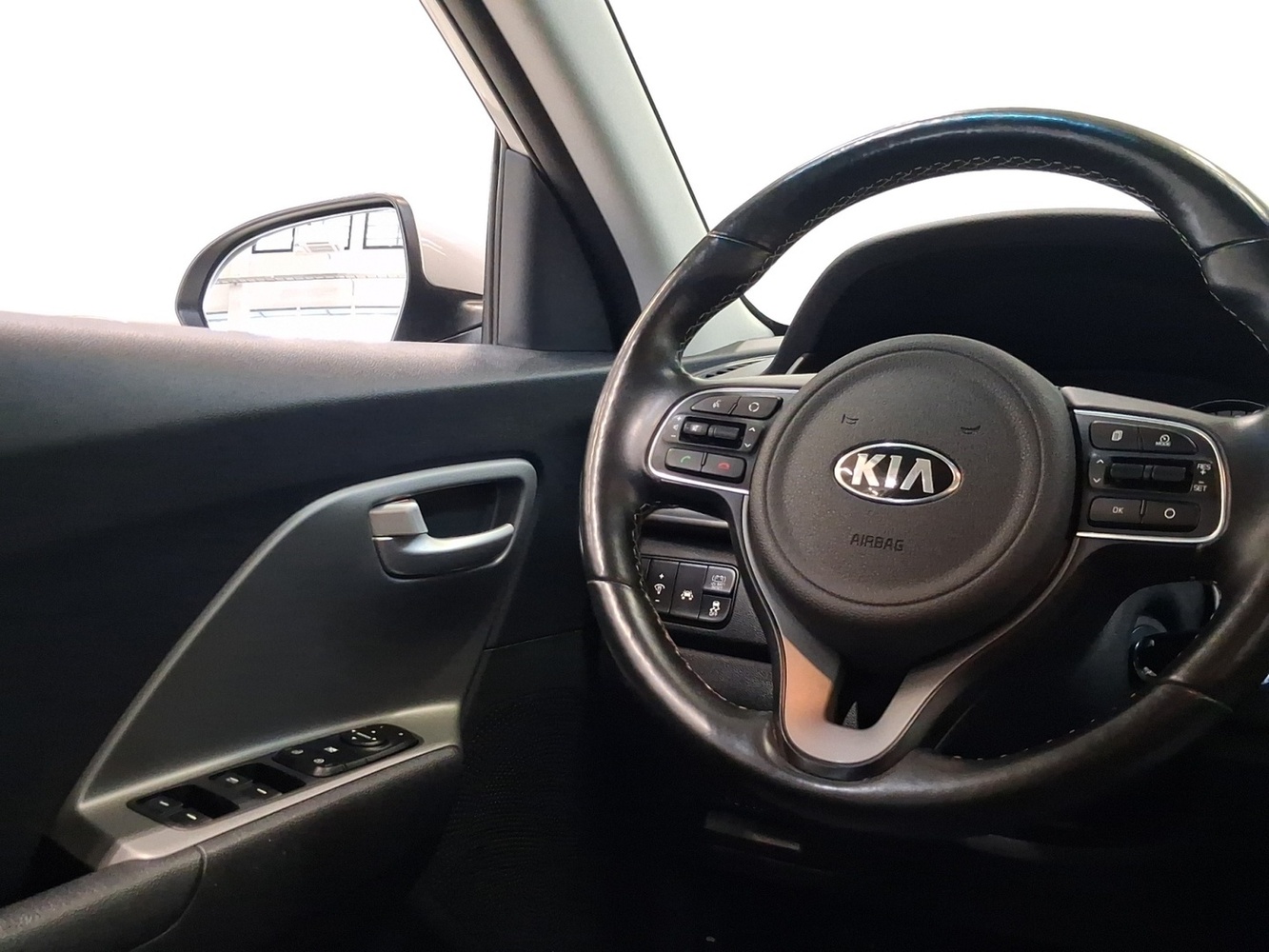 Kia Niro vaihtoauto