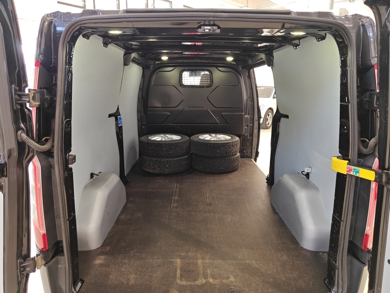 Ford Transit Custom vaihtoauto