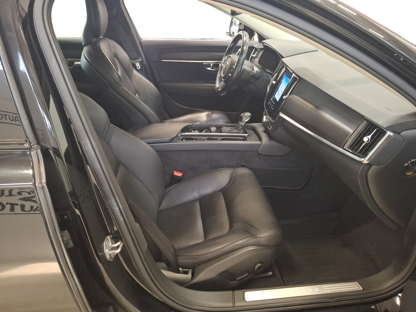 Volvo V90 Cross Country vaihtoauto
