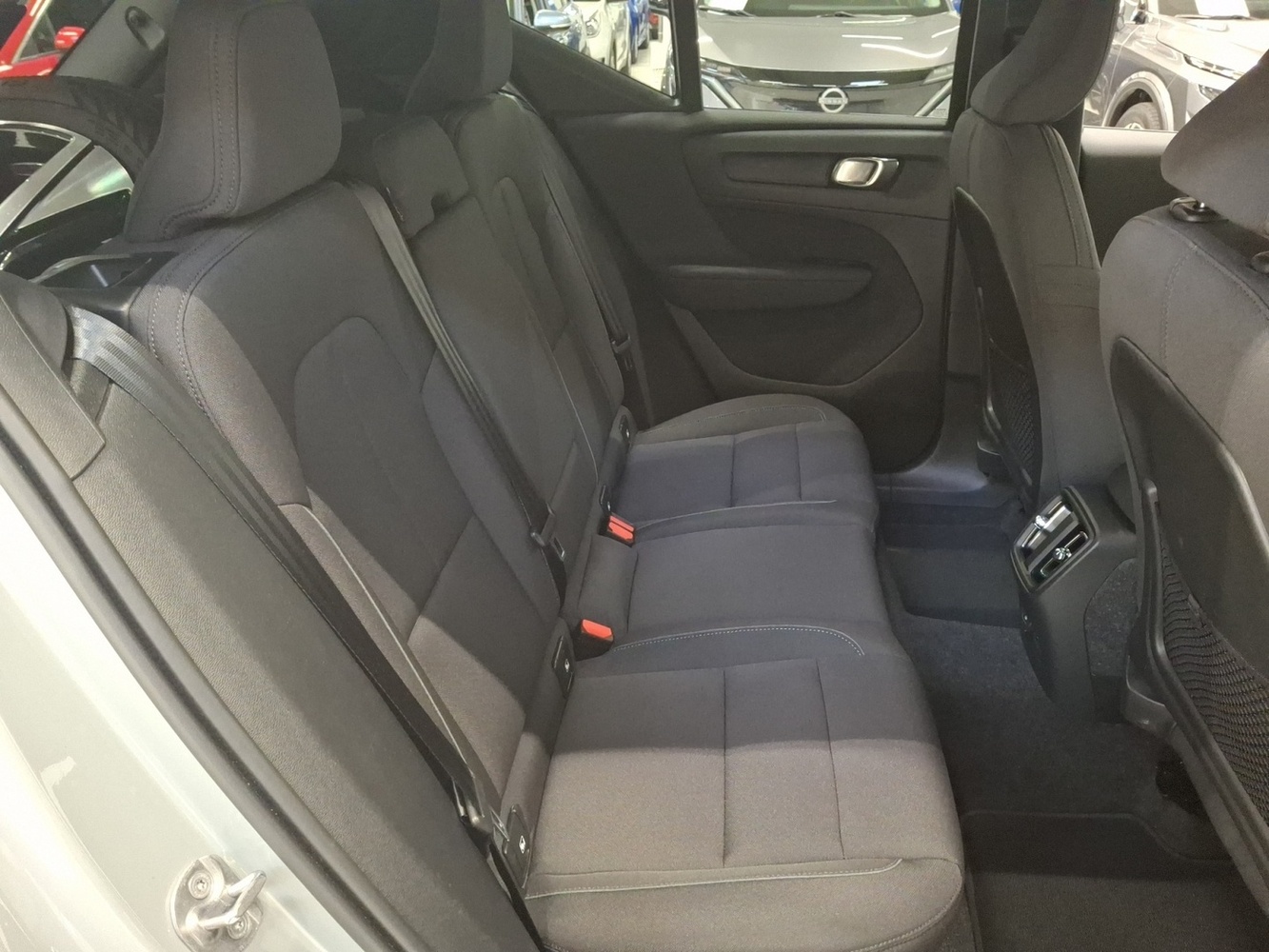 Volvo EX40 vaihtoauto