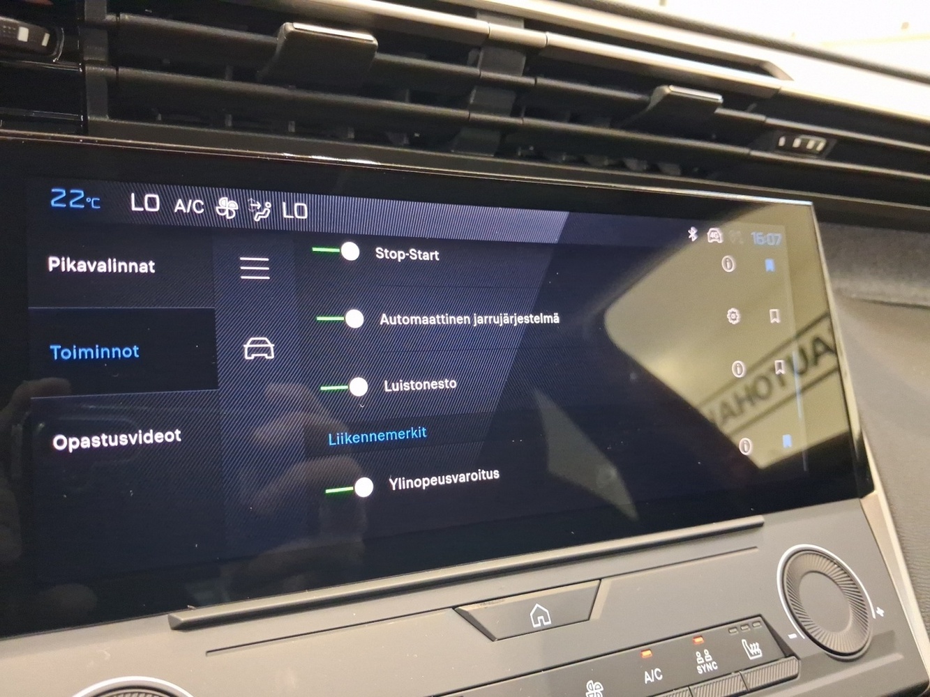 Peugeot 408 vaihtoauto