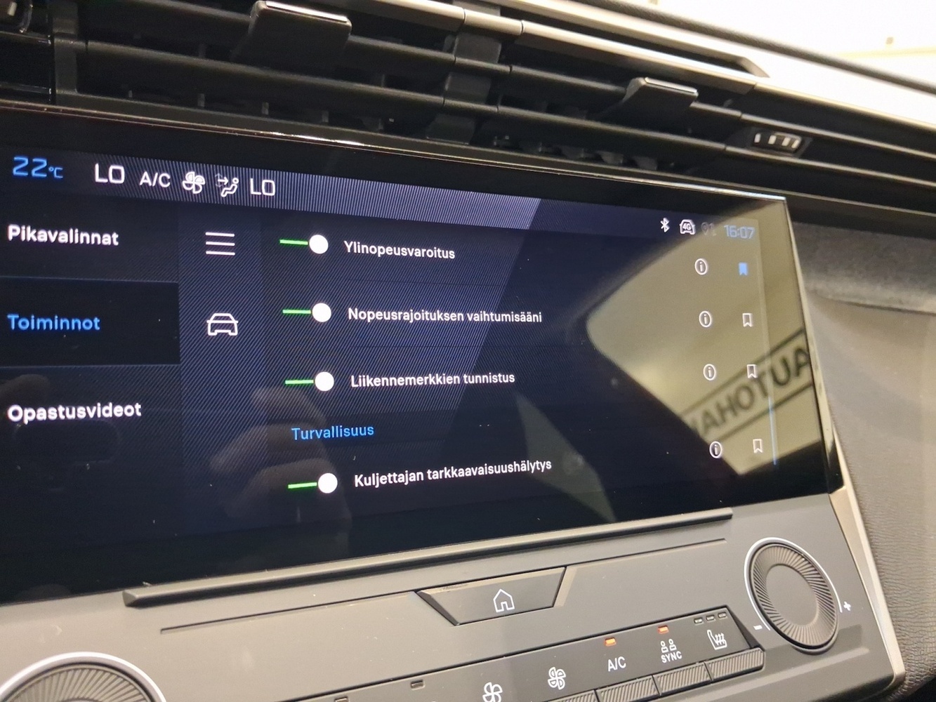 Peugeot 408 vaihtoauto