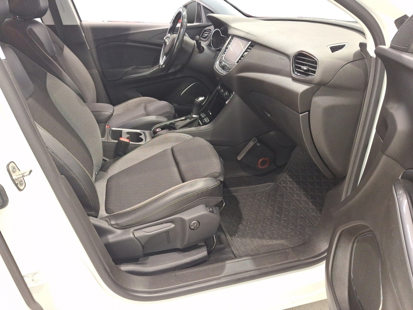 Opel Grandland X vaihtoauto