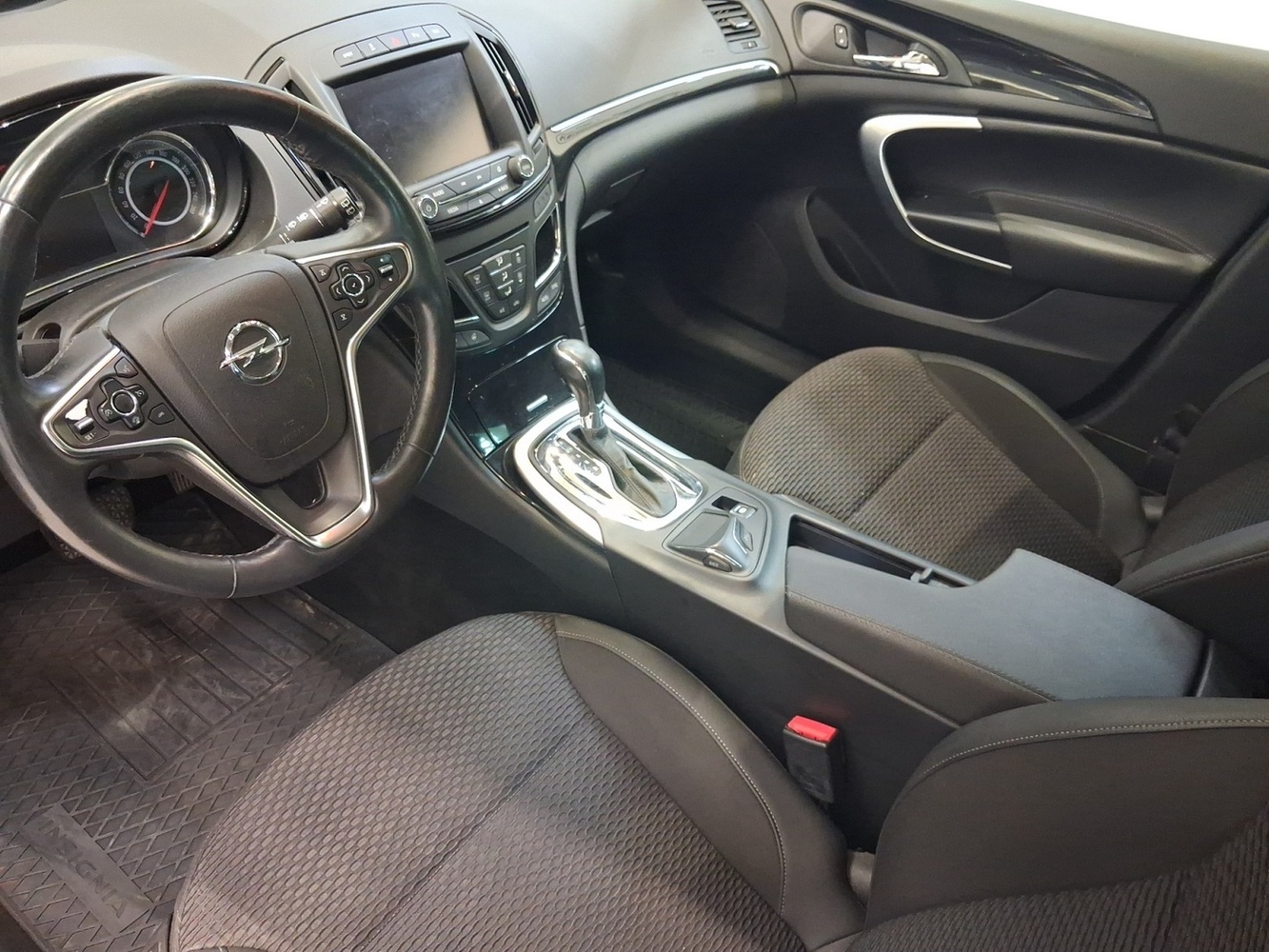 Opel Insignia vaihtoauto