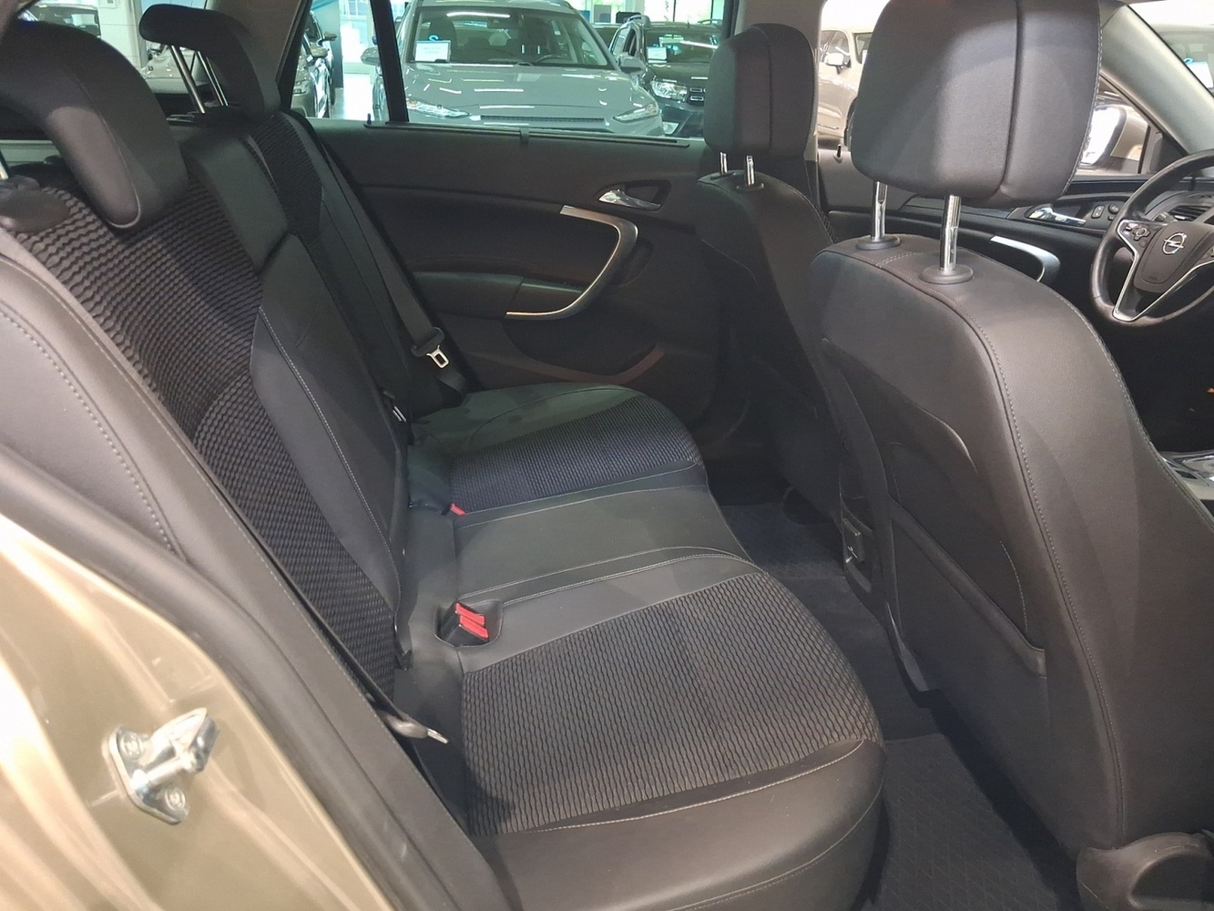 Opel Insignia vaihtoauto
