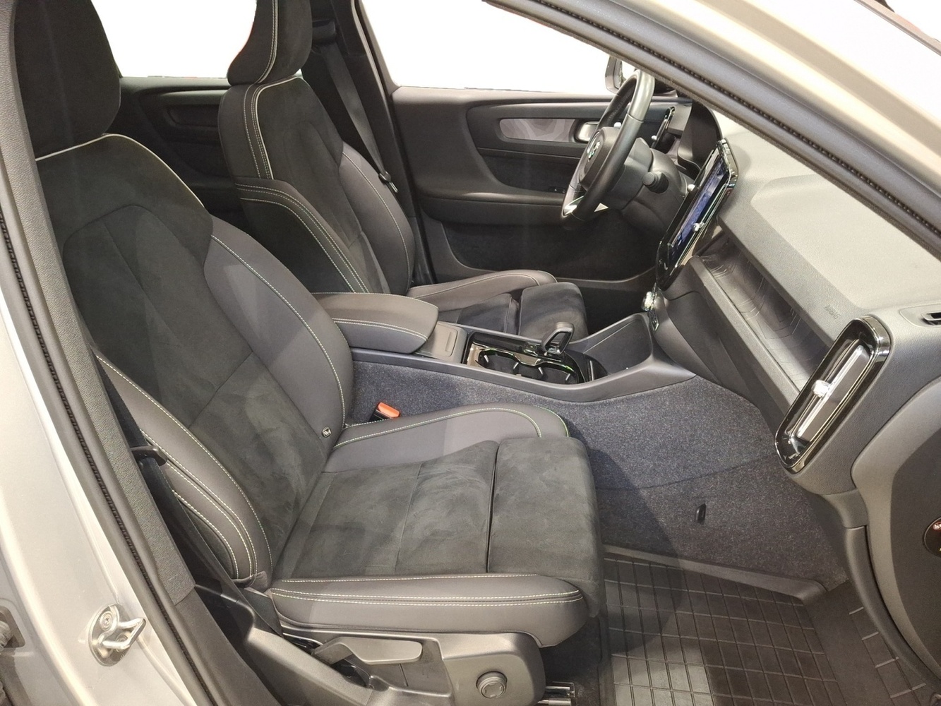 Volvo C40 vaihtoauto