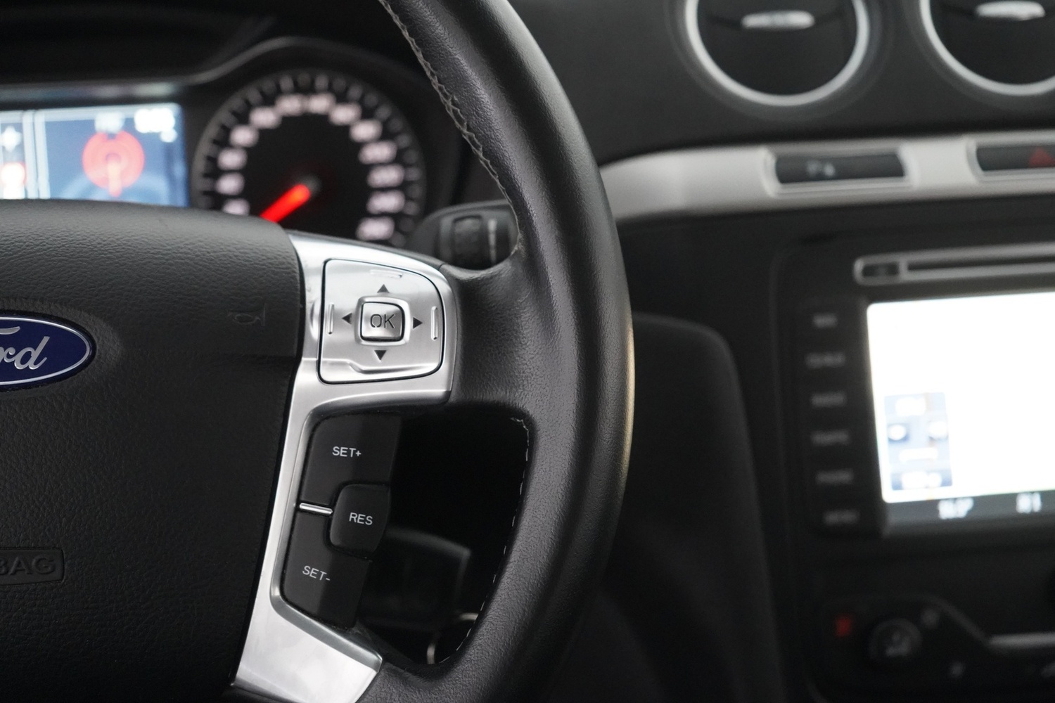 Ford S-MAX vaihtoauto
