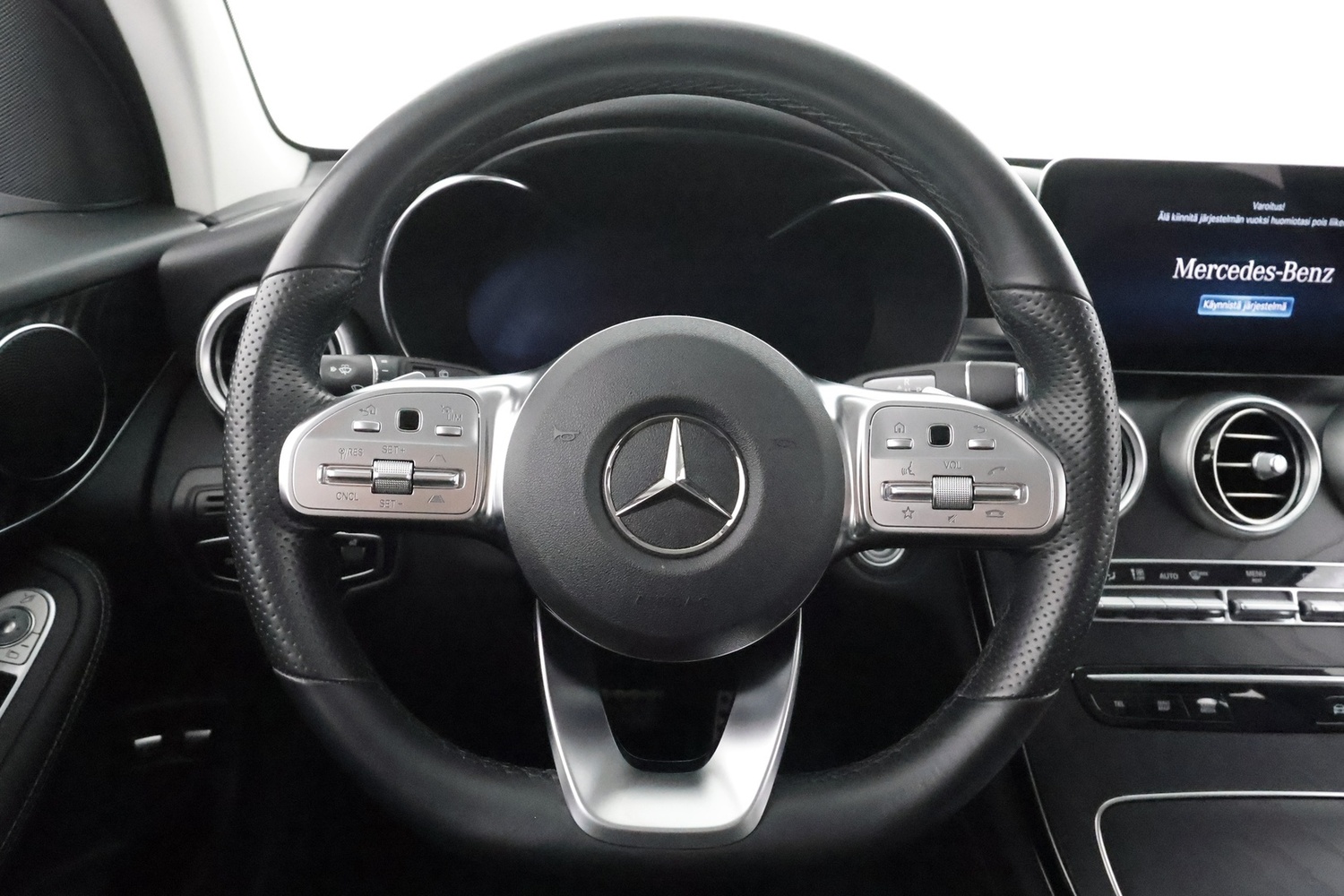 Mercedes-Benz GLC vaihtoauto