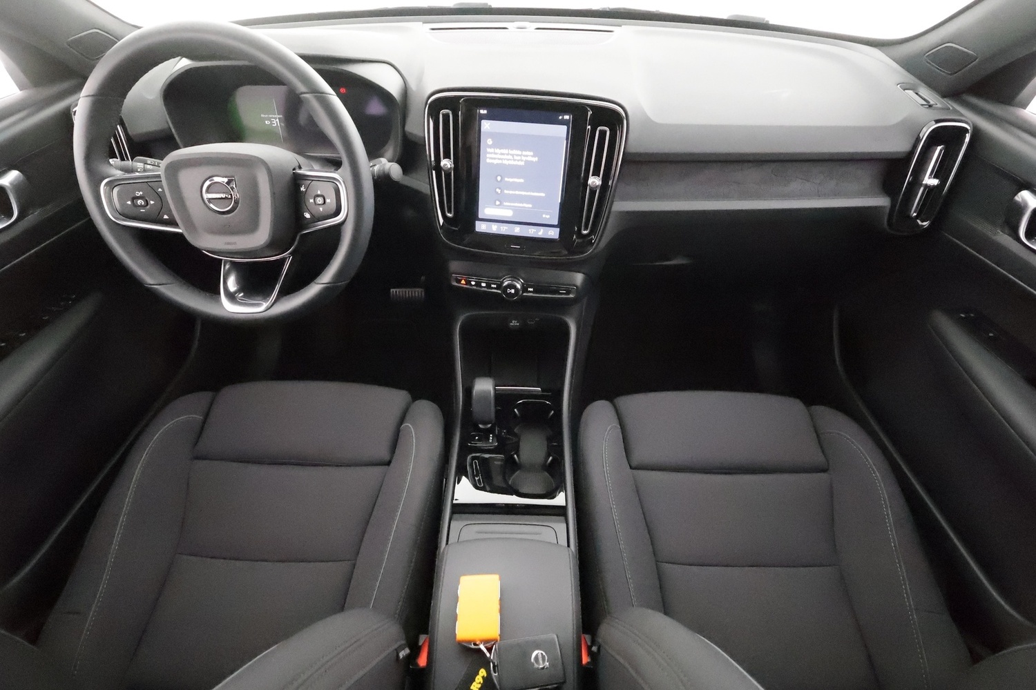 Volvo C40 vaihtoauto