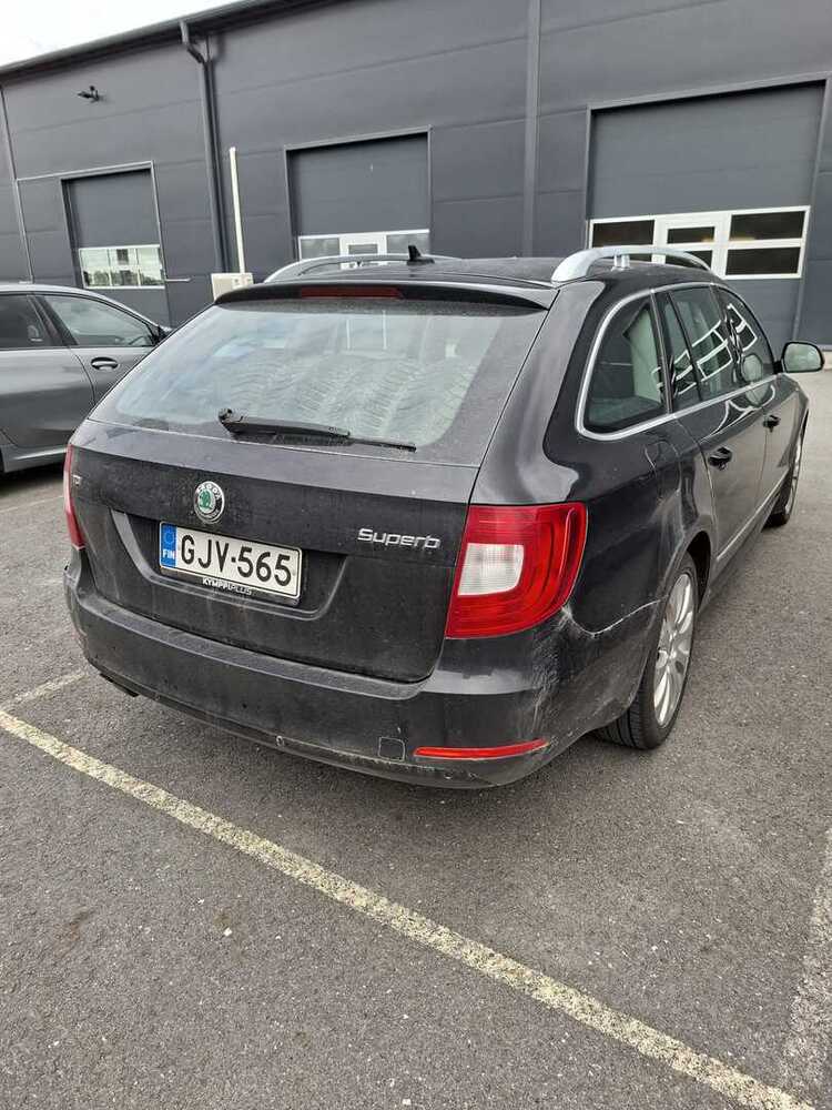 Skoda Superb vaihtoauto