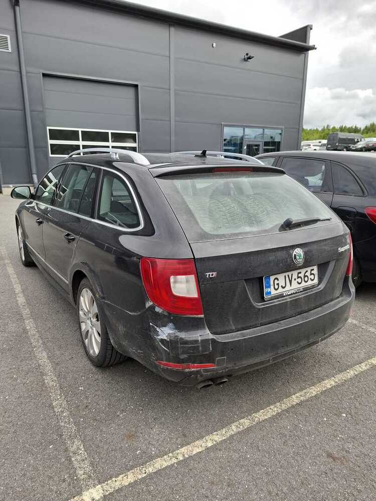 Skoda Superb vaihtoauto