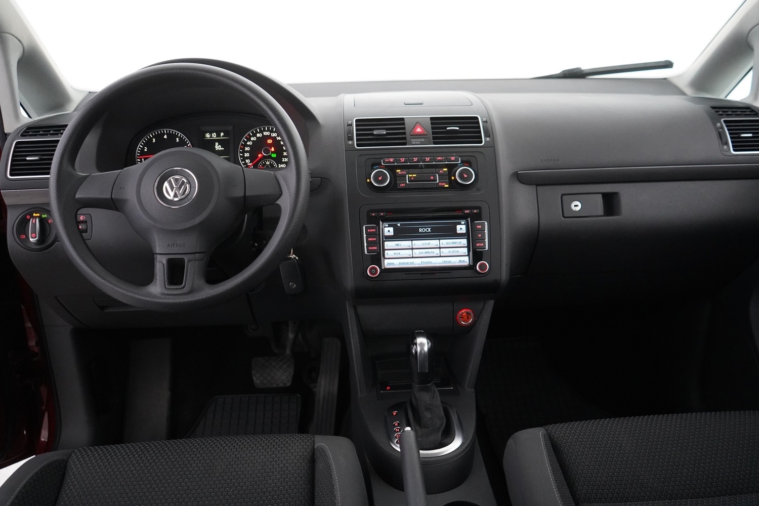 Volkswagen Touran vaihtoauto