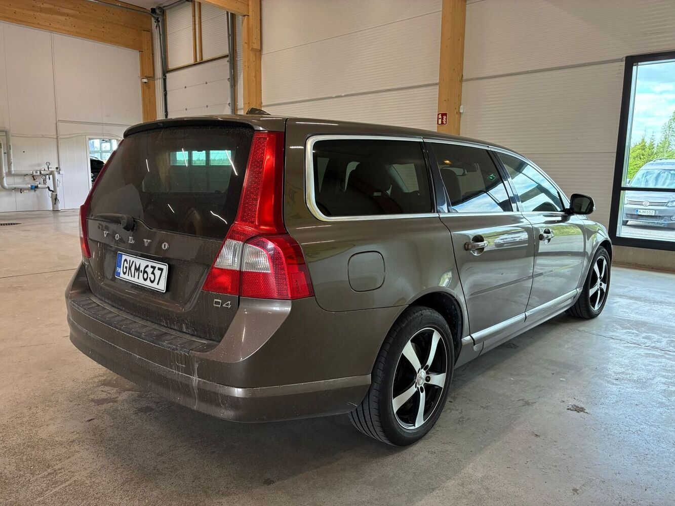 Volvo V70 vaihtoauto