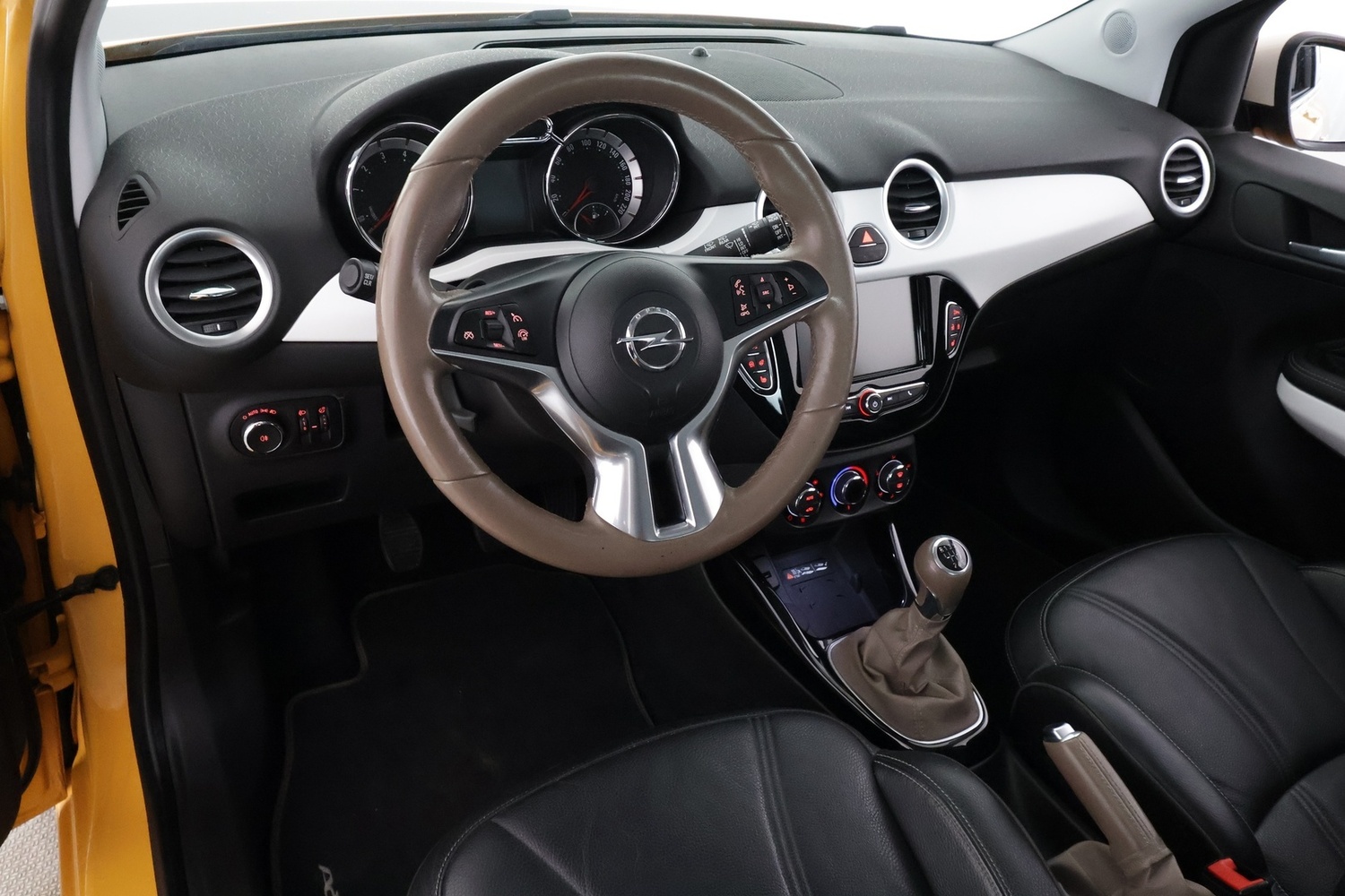 Opel Adam vaihtoauto