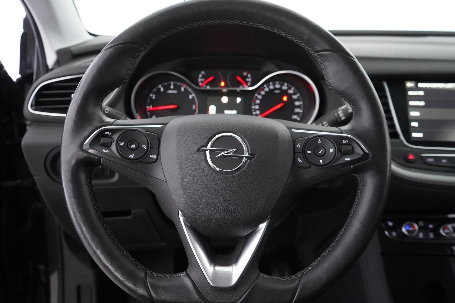 Opel Grandland X vaihtoauto