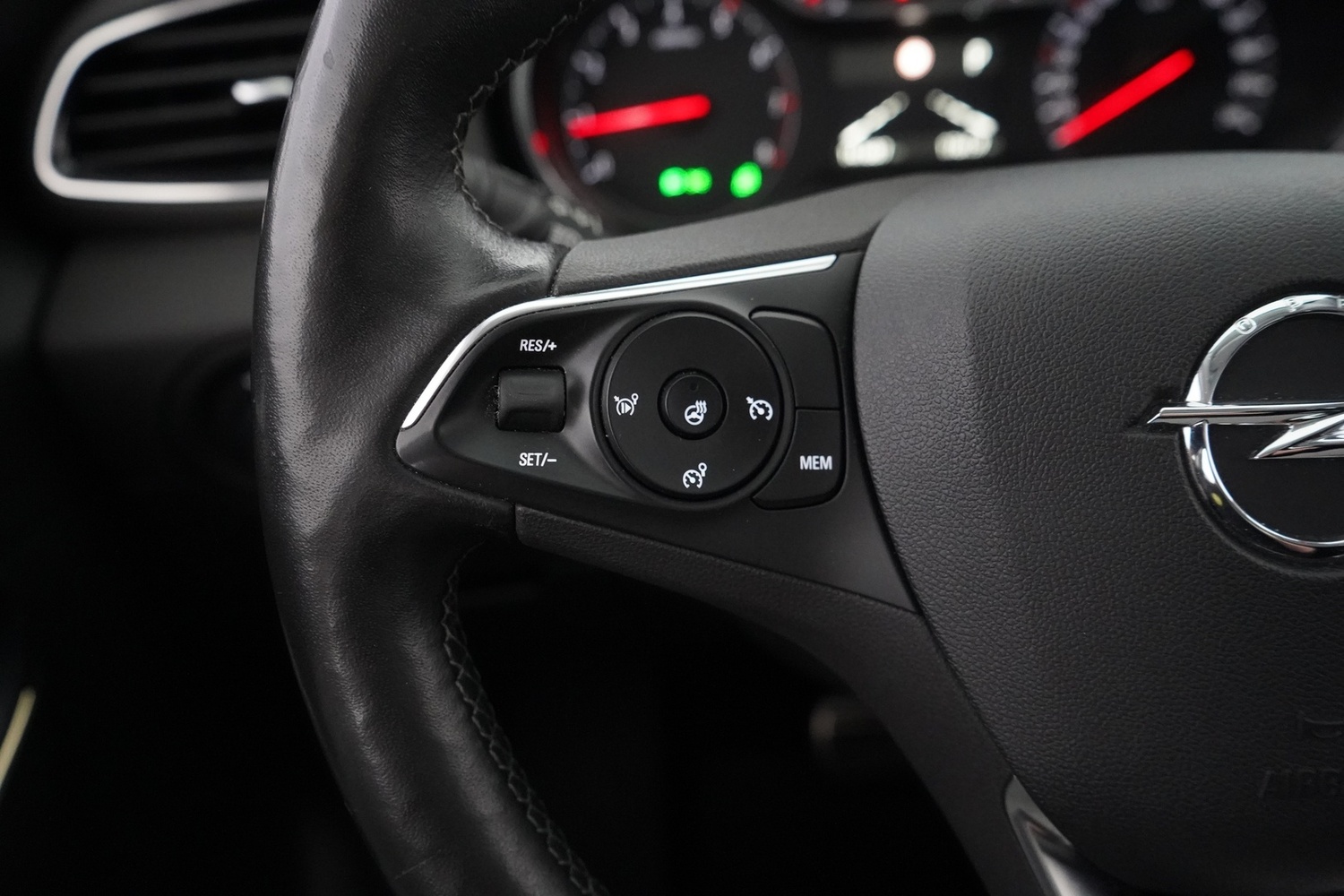 Opel Grandland X vaihtoauto