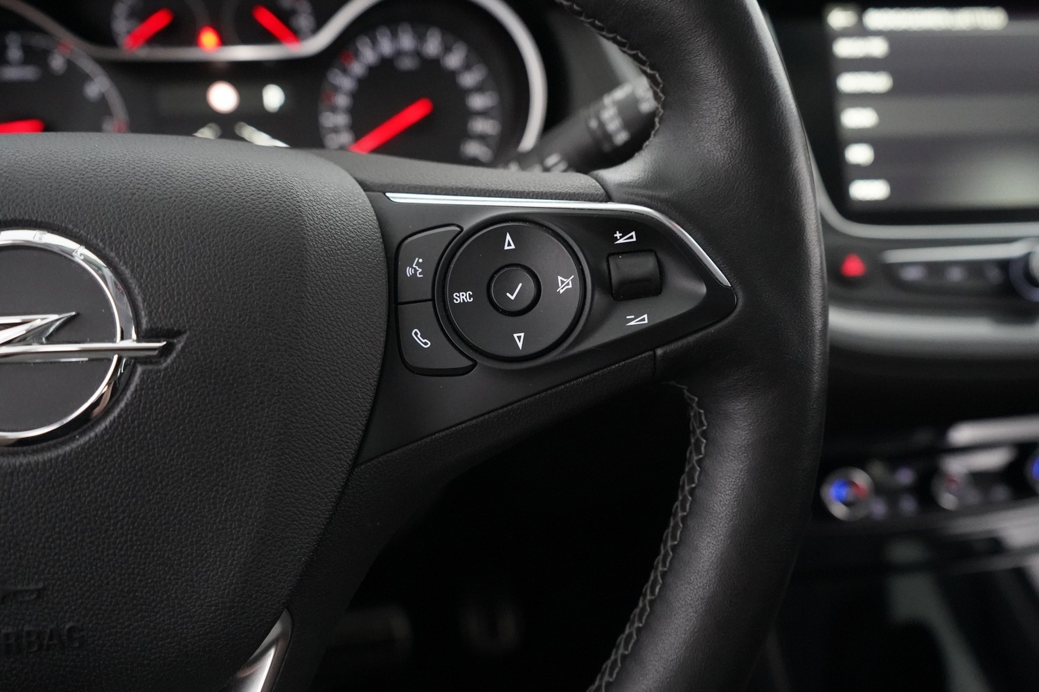 Opel Grandland X vaihtoauto