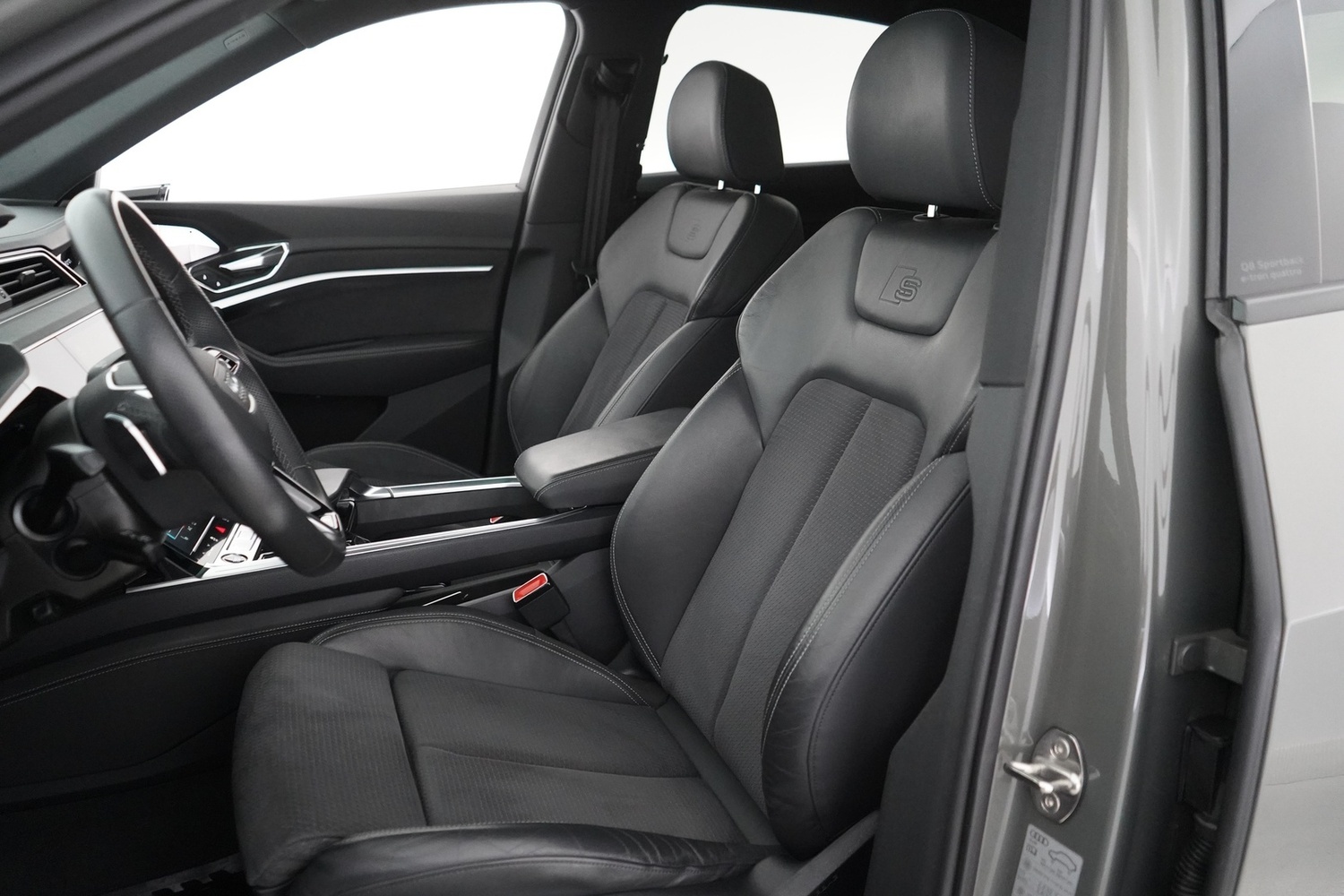 Audi Q8 e-tron vaihtoauto