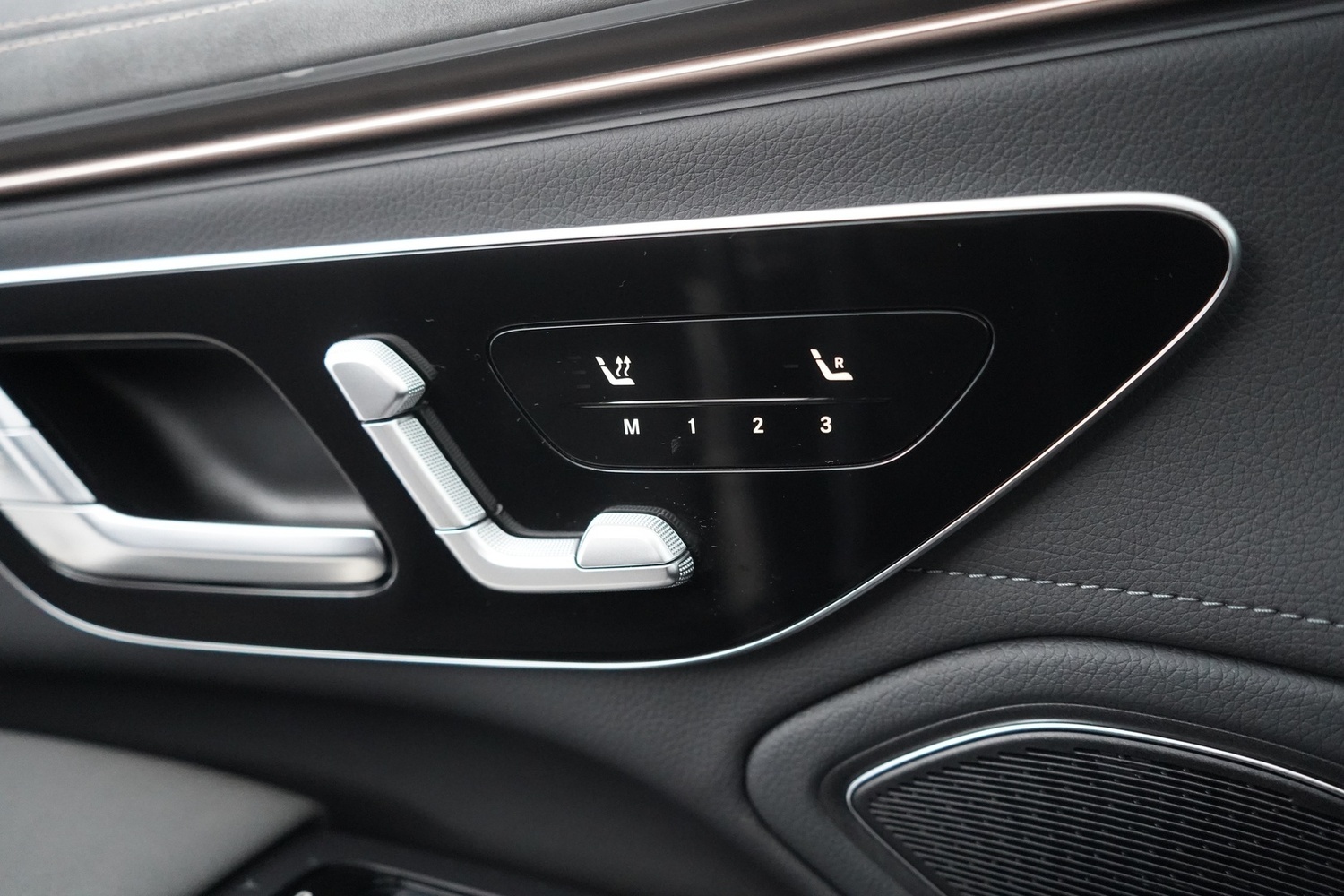 Mercedes-Benz EQS vaihtoauto