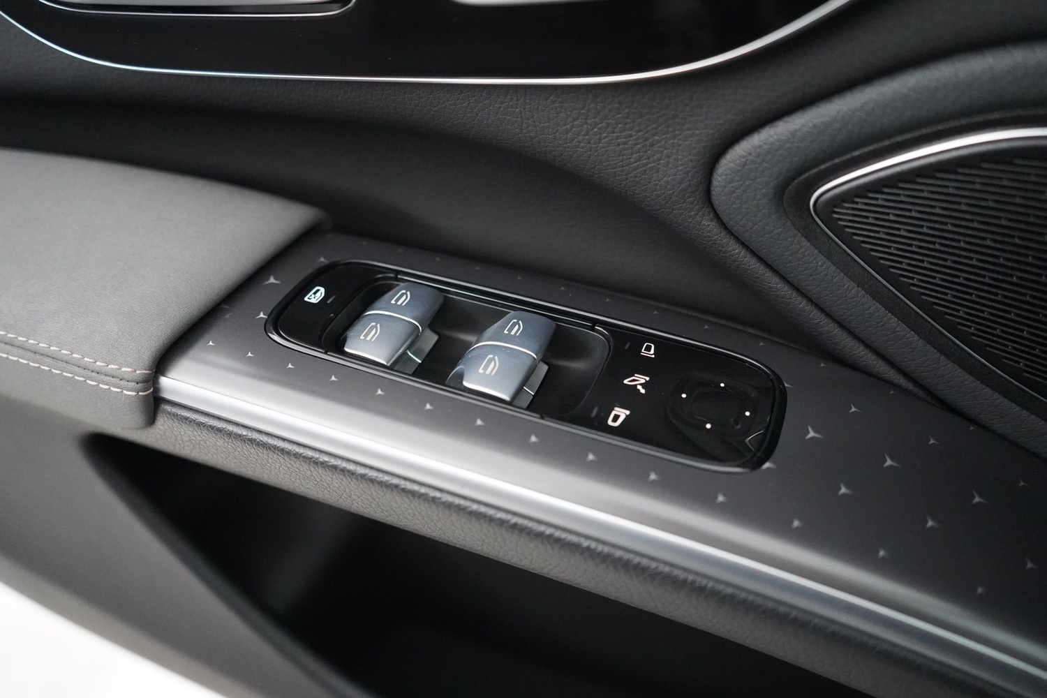 Mercedes-Benz EQS vaihtoauto