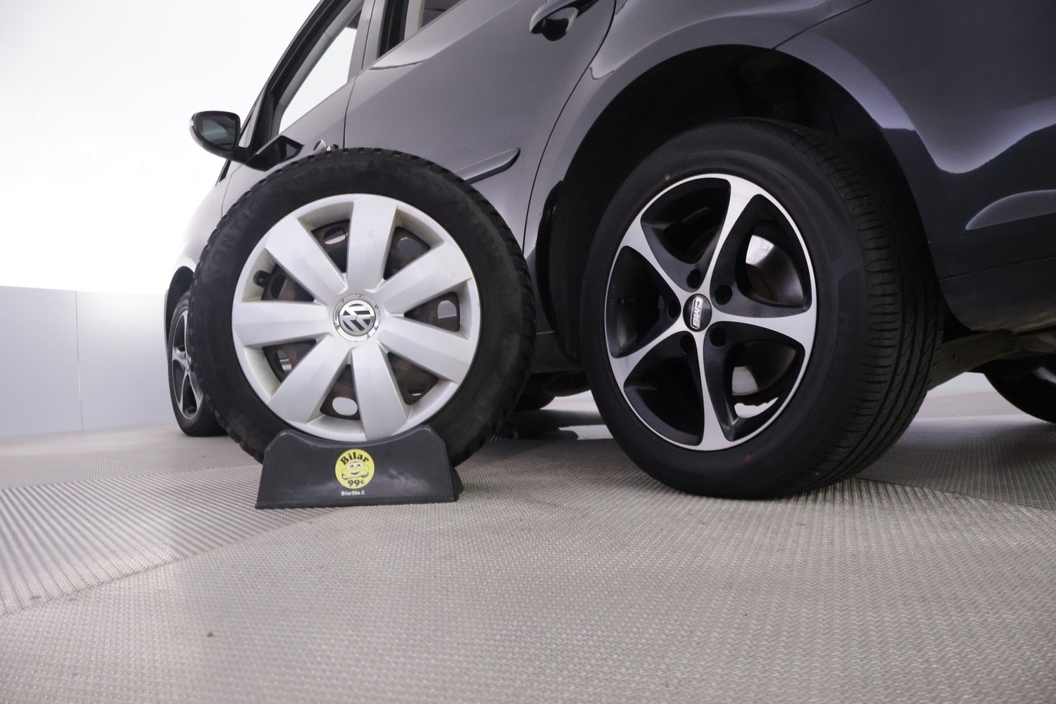 Volkswagen Touran vaihtoauto