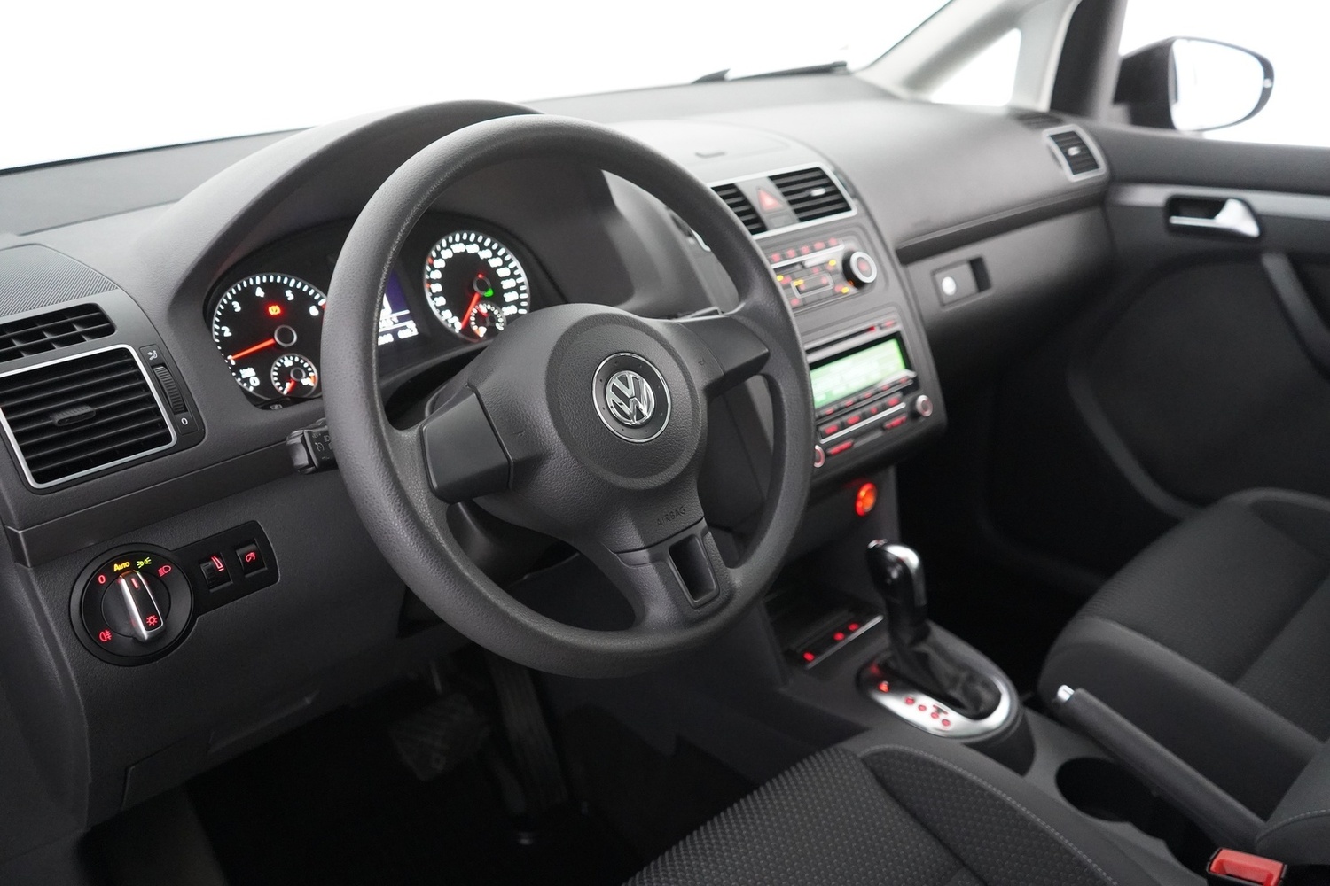 Volkswagen Touran vaihtoauto