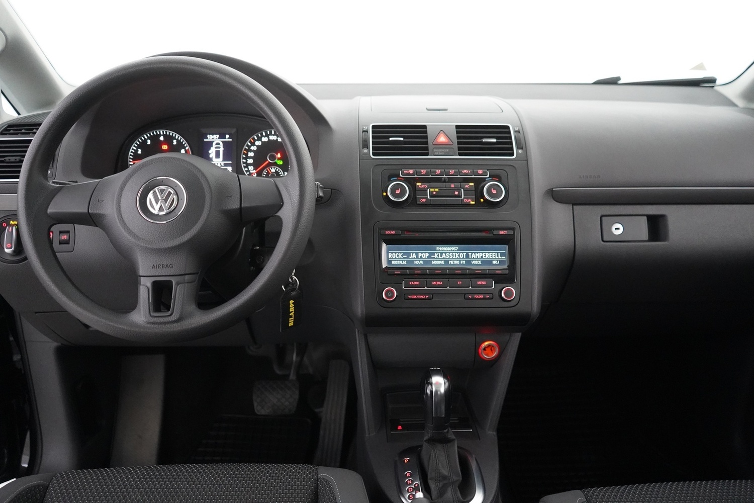 Volkswagen Touran vaihtoauto