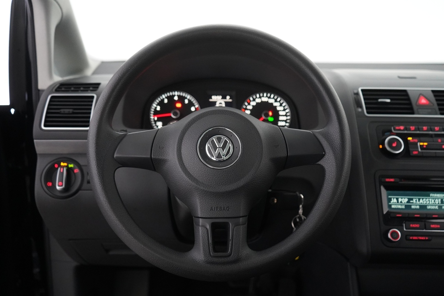 Volkswagen Touran vaihtoauto