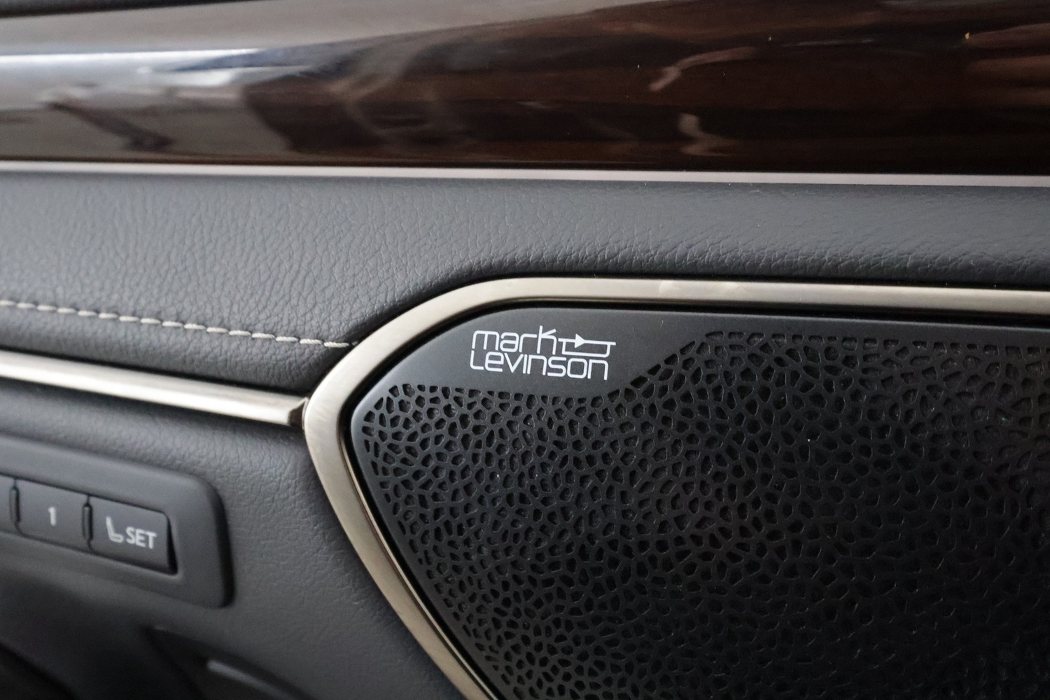 Lexus ES vaihtoauto