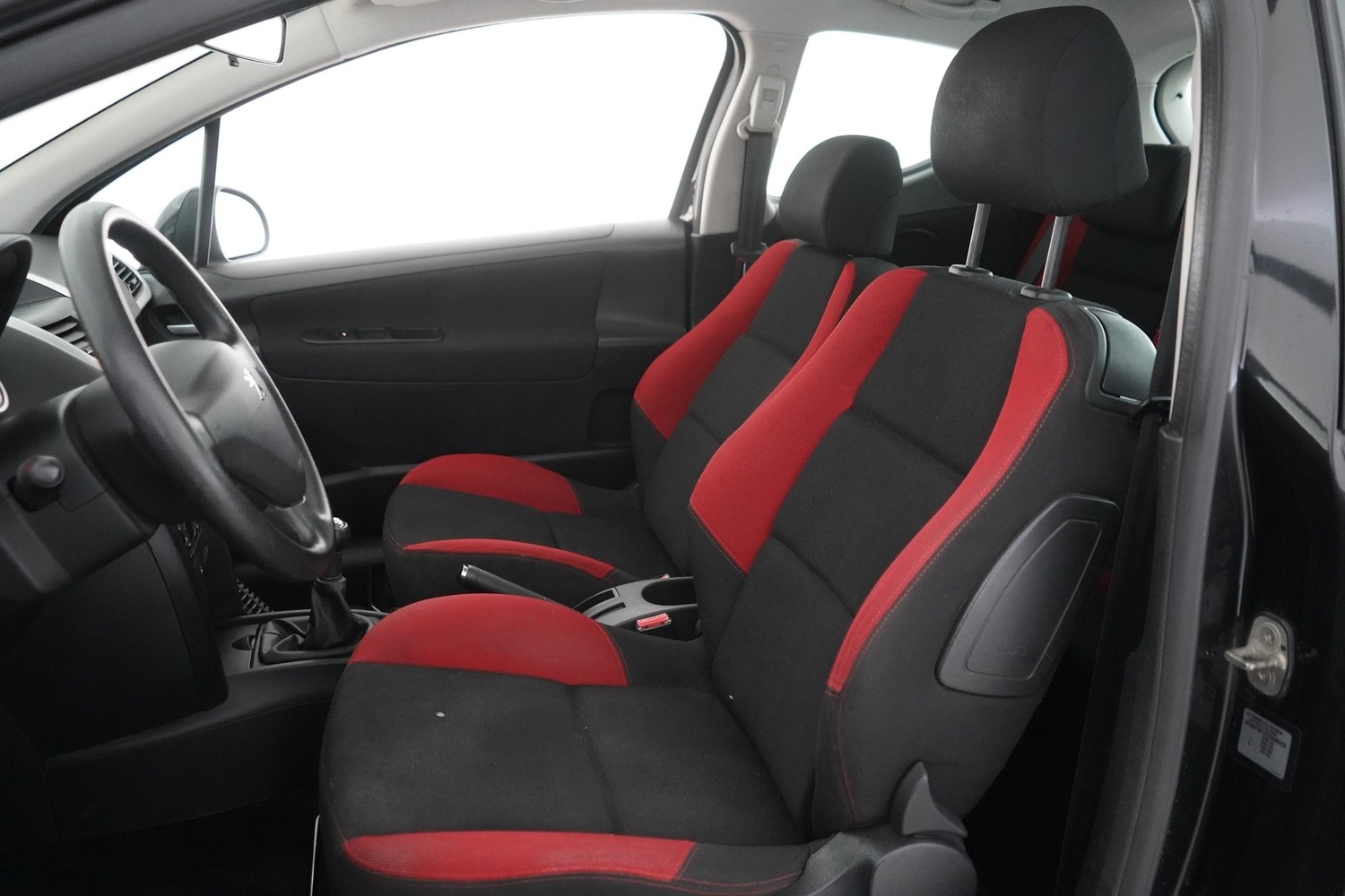 Peugeot 207 vaihtoauto