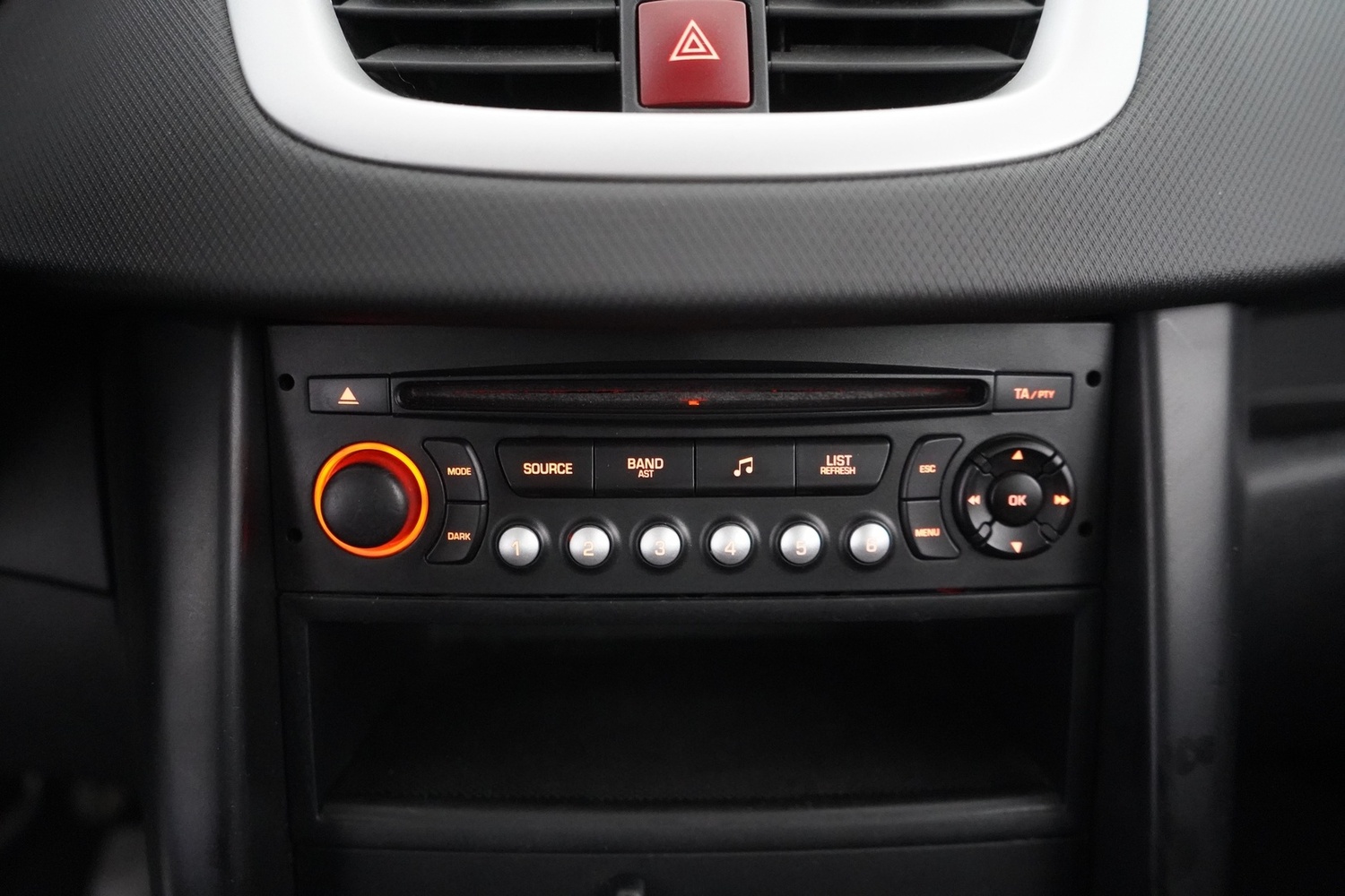 Peugeot 207 vaihtoauto