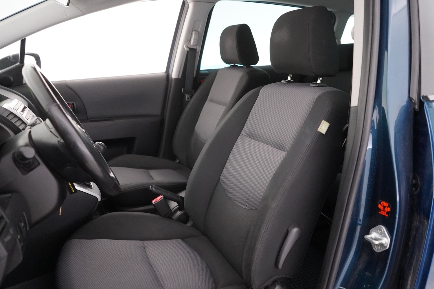Mazda MPV vaihtoauto
