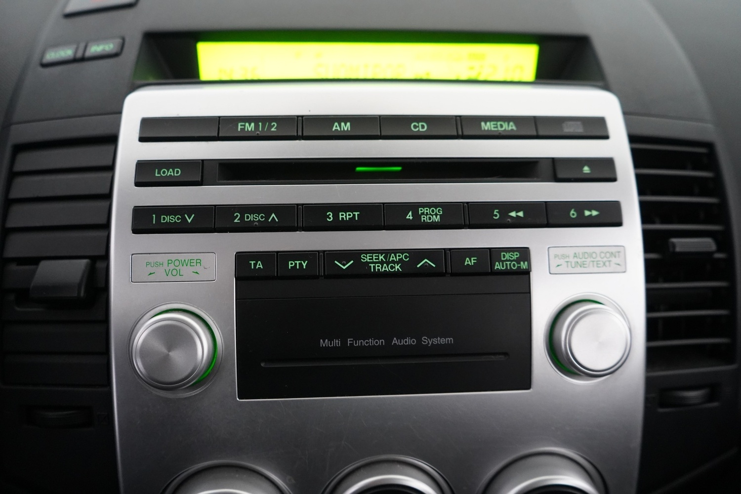 Mazda MPV vaihtoauto
