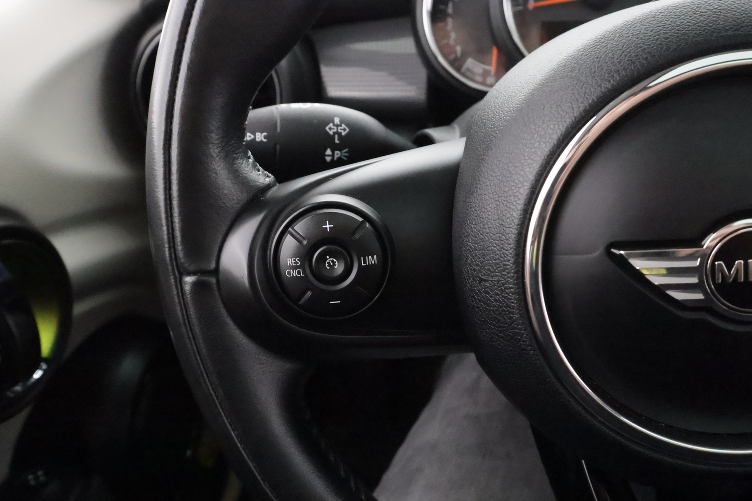 Mini Hatchback vaihtoauto