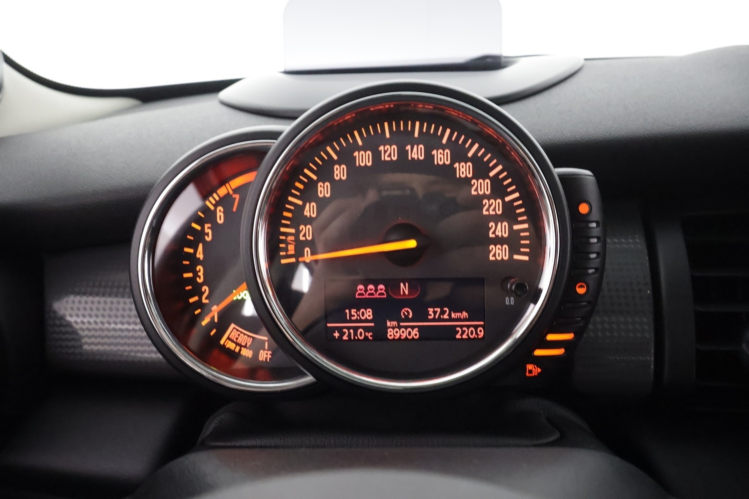 Mini Hatchback vaihtoauto
