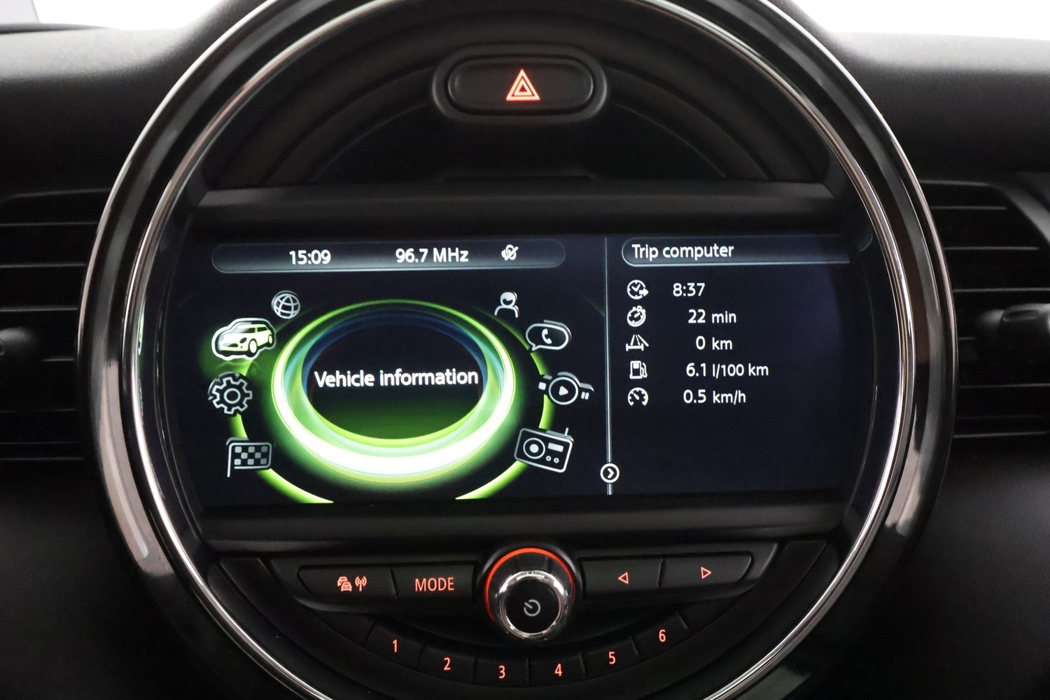 Mini Hatchback vaihtoauto
