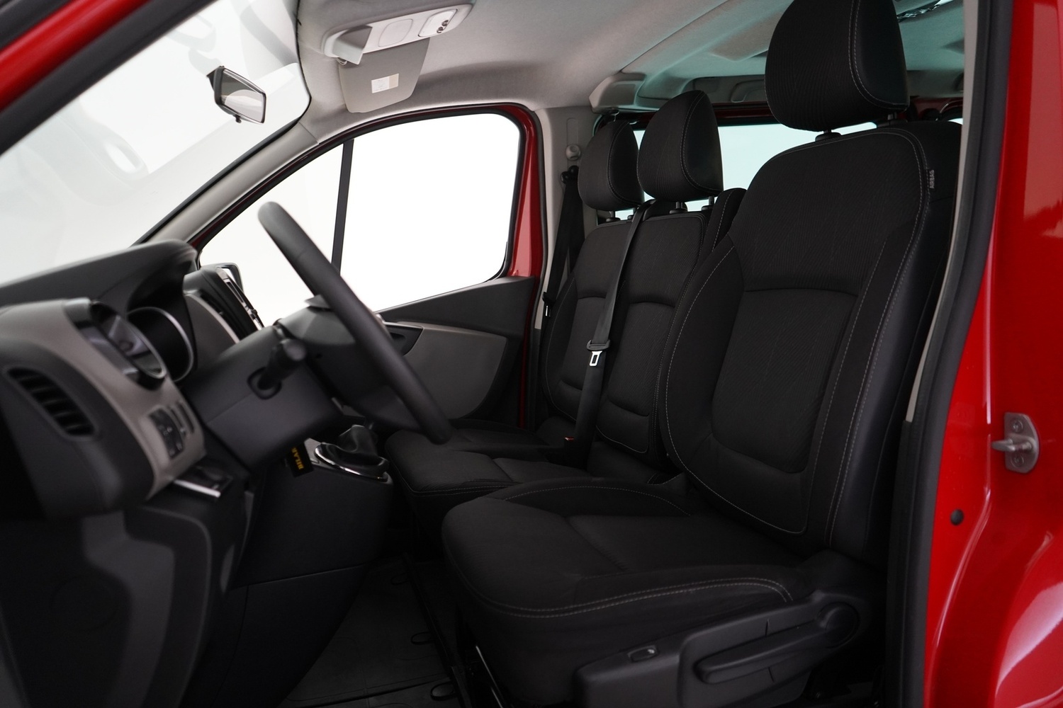 Nissan NV300 vaihtoauto