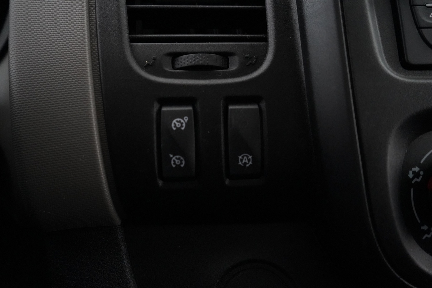 Nissan NV300 vaihtoauto