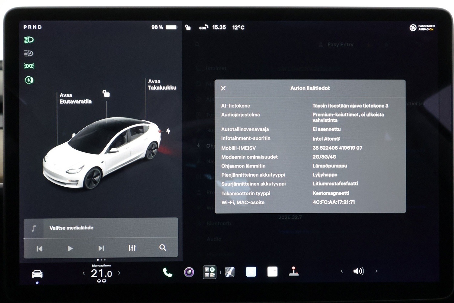 Tesla Model 3 vaihtoauto