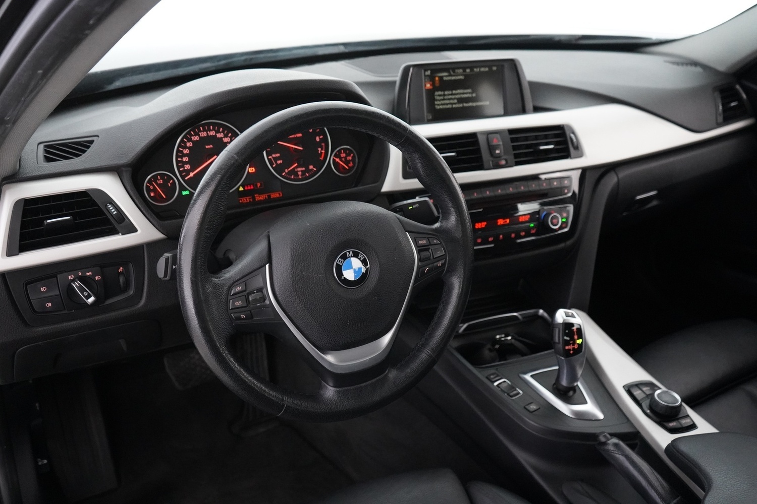 BMW 318 vaihtoauto
