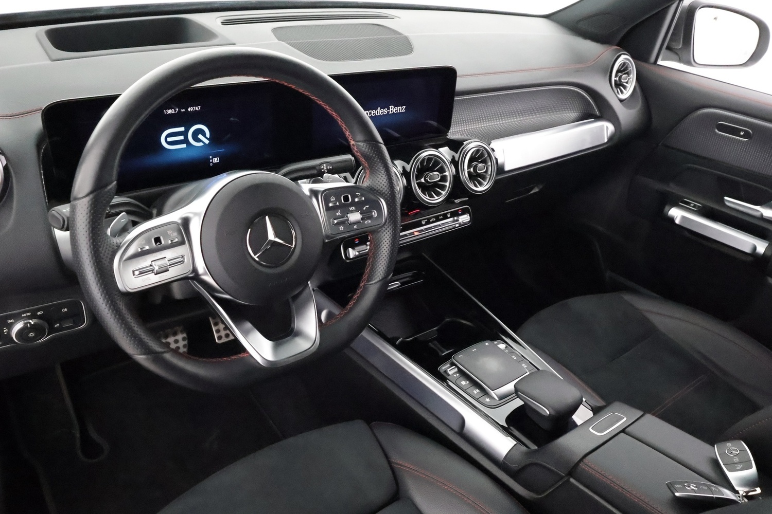 Mercedes-Benz EQB vaihtoauto