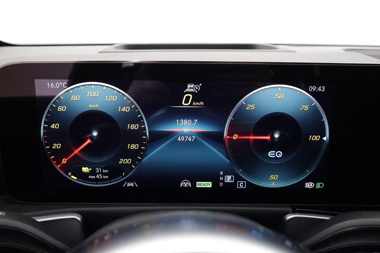 Mercedes-Benz EQB vaihtoauto